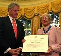 Rosa Parks receives the Medal of Freedom from President Clinton