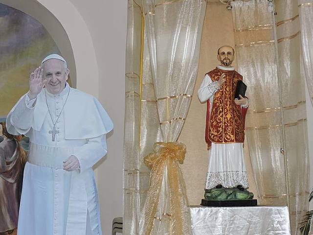 Canonizado por el papa Gregorio XV.