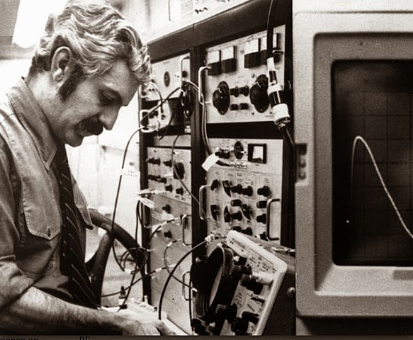 Construye el primer escáner de resonancia magnética comercial