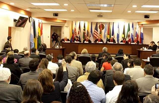 Francisco de Victoria afirma que los indios no son seres Inferiores