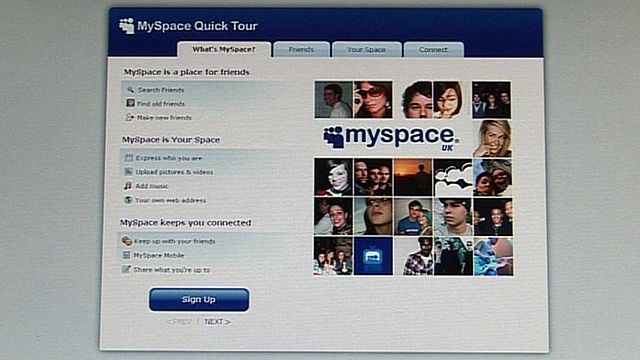 En MySpace se podían manejar desde perfiles personales hasta servicios de alojamiento de fotos, comentarios o seguidores