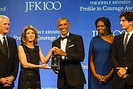 Ganó el Premio John F. Kennedy Profile in Courage