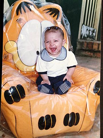 8 meses después de mi nacimiento