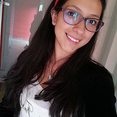 Timeline: Biografia Karina Cadenas