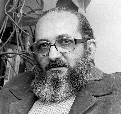 En 1946 Paulo Freire realizó las primeras experiencias que llevaron a iniciar su método de alfabetización.