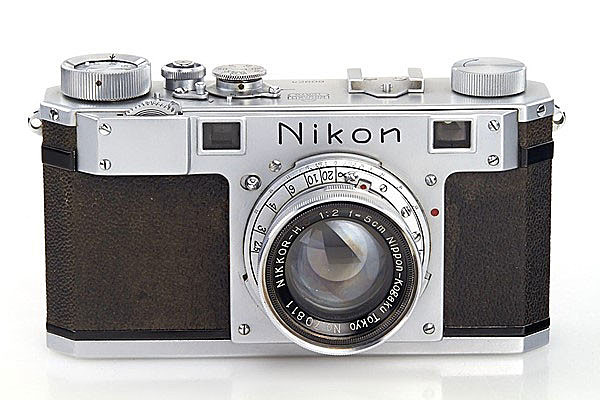 Nikon I