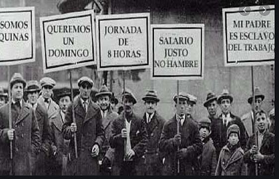 Se produce la segunda Crisis.