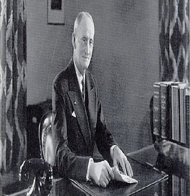 Hugo Munsterberg y Walter Dill Scout