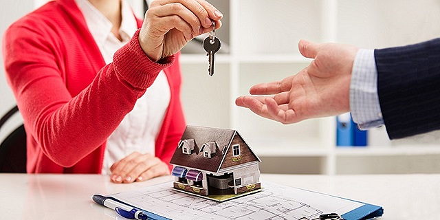 EL LOGRO DE MI MADRE AL TENER SU CASITA.