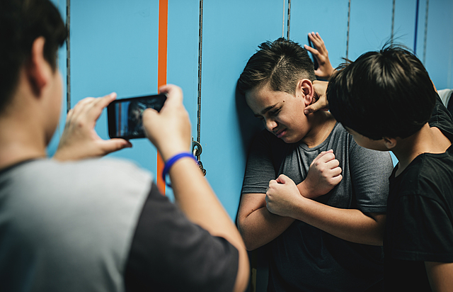 Primer lugar en casos de bullying a nivel secundaria en el mundo.
