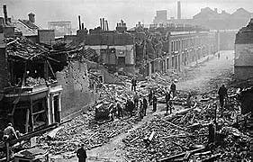 Aviação inglesa bombardeia a cidade de Berlim