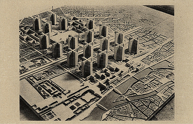 1975. Centros Históricos