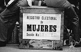 Obtención de primeros votos femeninos