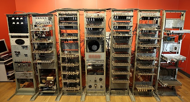 Manchester Baby / Small-Scale Experimental Machine