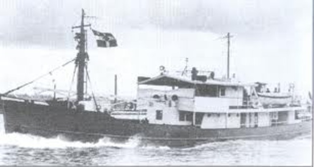 Dutch captain Jan Carstensz navigates the Gulf of Carpentaria