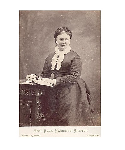 Nace Emma Hardinge Britten (médium)