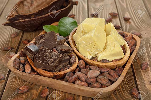 Consiguió extraer manteca de caco por prensado.