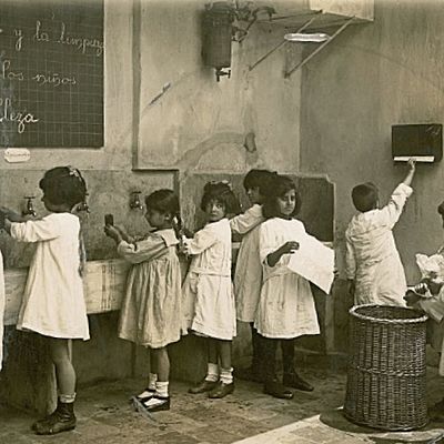 Timeline: TRASEGAR HISTÓRICO DE LAS POLÍTICAS DE INFANCIA