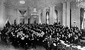 EL PRIMER MOVIMIENTO DE LA CLASE TRABAJADORA