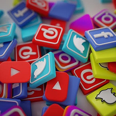 Timeline: Las Redes Sociales