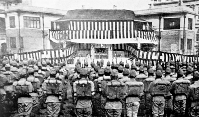 Japan troops arrive at Hong Kong