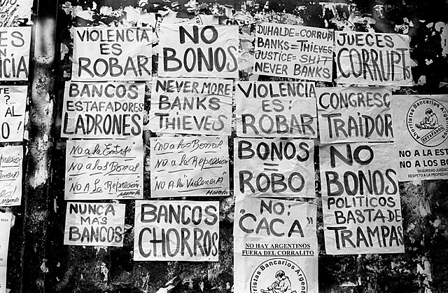 Derrumbe Social y Económico