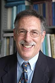 PETER A. DIAMOND(1940):Por su análisis de mercados con fricciones de busqueda la cual describe la actividad de busqueda de los desempleados, junto con los economistas  Dale Mortensen & Christopher Pissarides