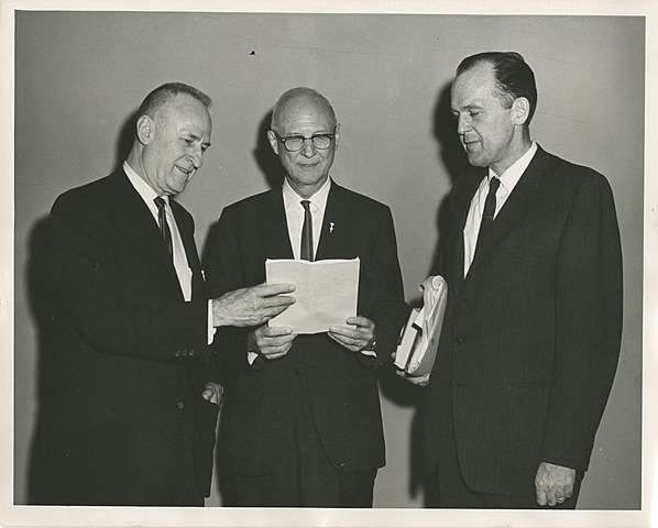 A favor y en contra.