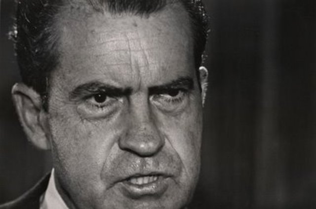 Nixon MUST turn over tapes
