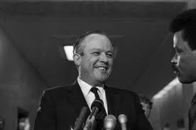 Four White House officials leave