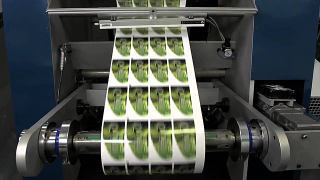 Se crean las primeras maquinas de etiquetado