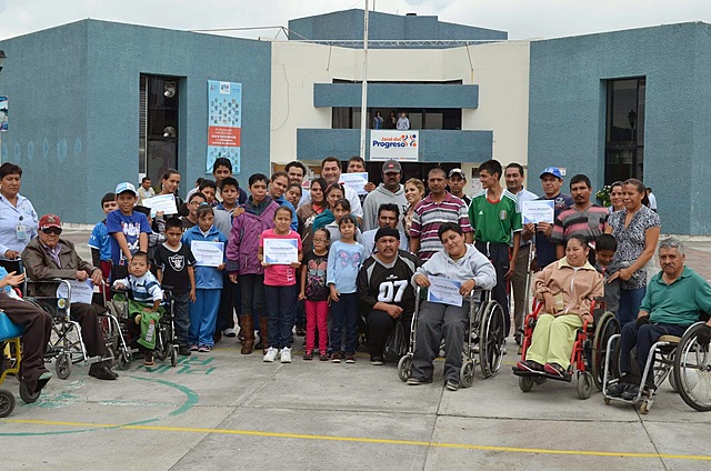 "Persona con Capacidades Diferentes".