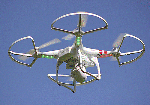 2016 sale a las tiendas los drones