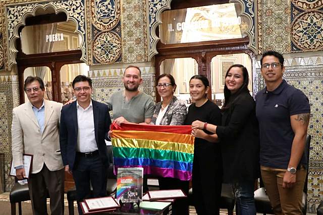 PRESENTACIÓN DEL LIBRO "LA LARGA MARCHA: MEMORIA POLITICA Y LEGISLATIVA POR LA LUCHA DE LOS DERECHOS DE LA COMUNIDAD LGBTTTI+"
