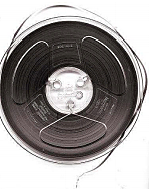 La cinta magnética fue inventada por Alemania en 1928, lo que permitió que los dispositivos de grabación y reproducción de audio (grabadoras) y video (videograbadoras)