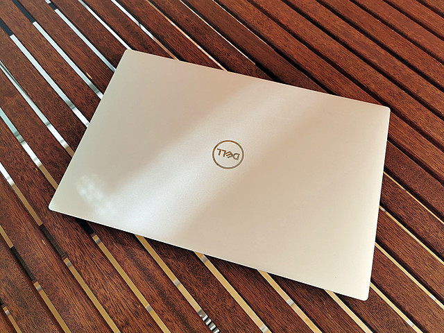 DELL XPS 13 (9300)