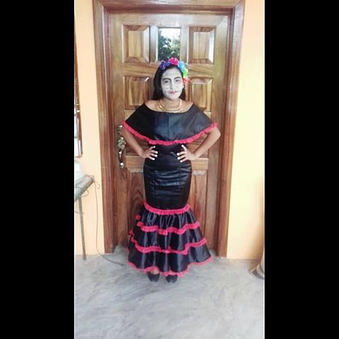 Concurso de catrinas en la secundaria