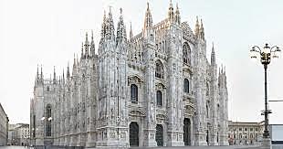 Comienza la construcción de la catedral de Milán.