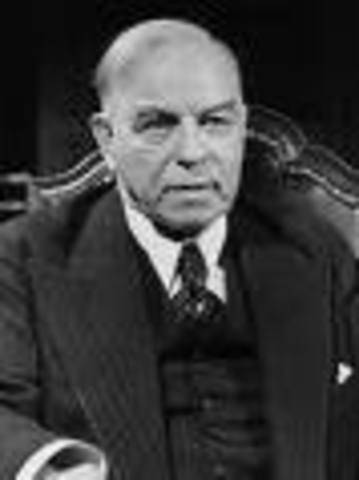 William Lyon Mackenzie King  elected.