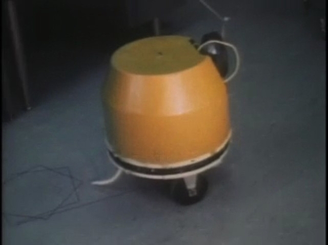 Kids Use Computers (LOGO)