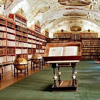 Timeline: Evolución de la bibliotecología / bibliotecas / bibliotecarios