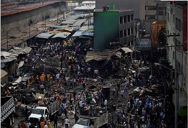 Incendio en el mercado de la merced ocasionado por "diablitos"