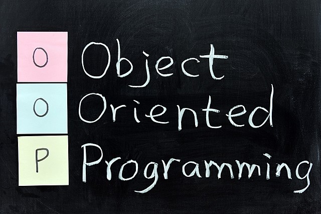 POO (Programación orientada a objetos)