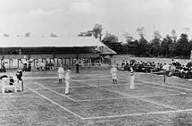 El Primer Partido De Tenis