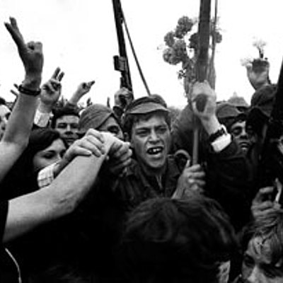 Timeline: Situaciones de Violencia en el Siglo XX. (by Laura Forero )