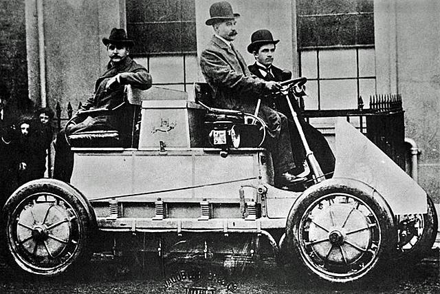 the first 4 wheel drive
