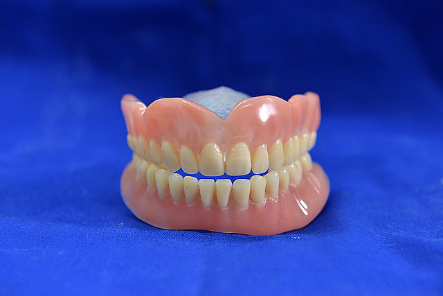 Porcelana para dentadura completa