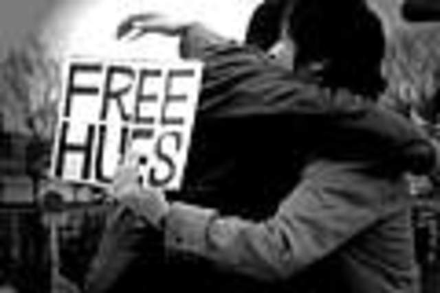 Free Hugs with CS communiry