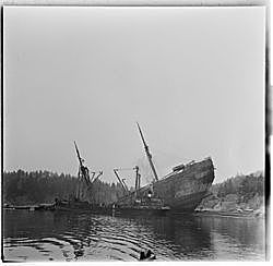 max manus sprengte et skip