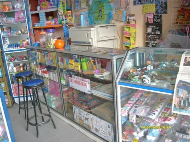 mi mama inauguro una miscelanea!!